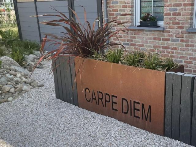 Réalisation de décorations de jardin sur mesure en Acier Corten